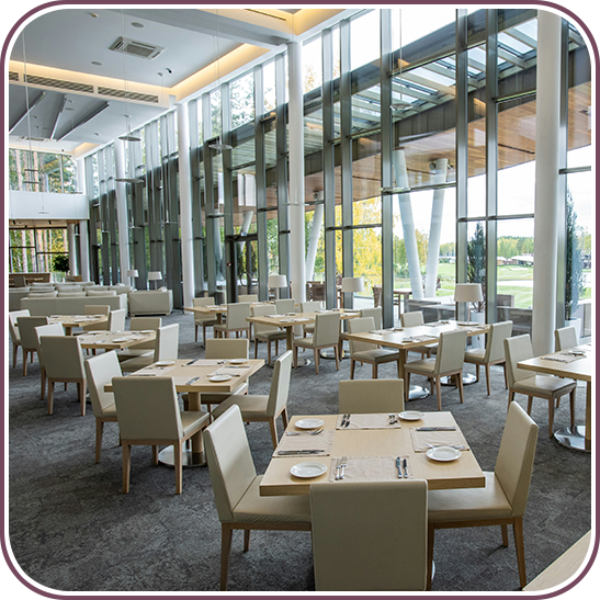 executive hospitality leadership in luxury dining environment